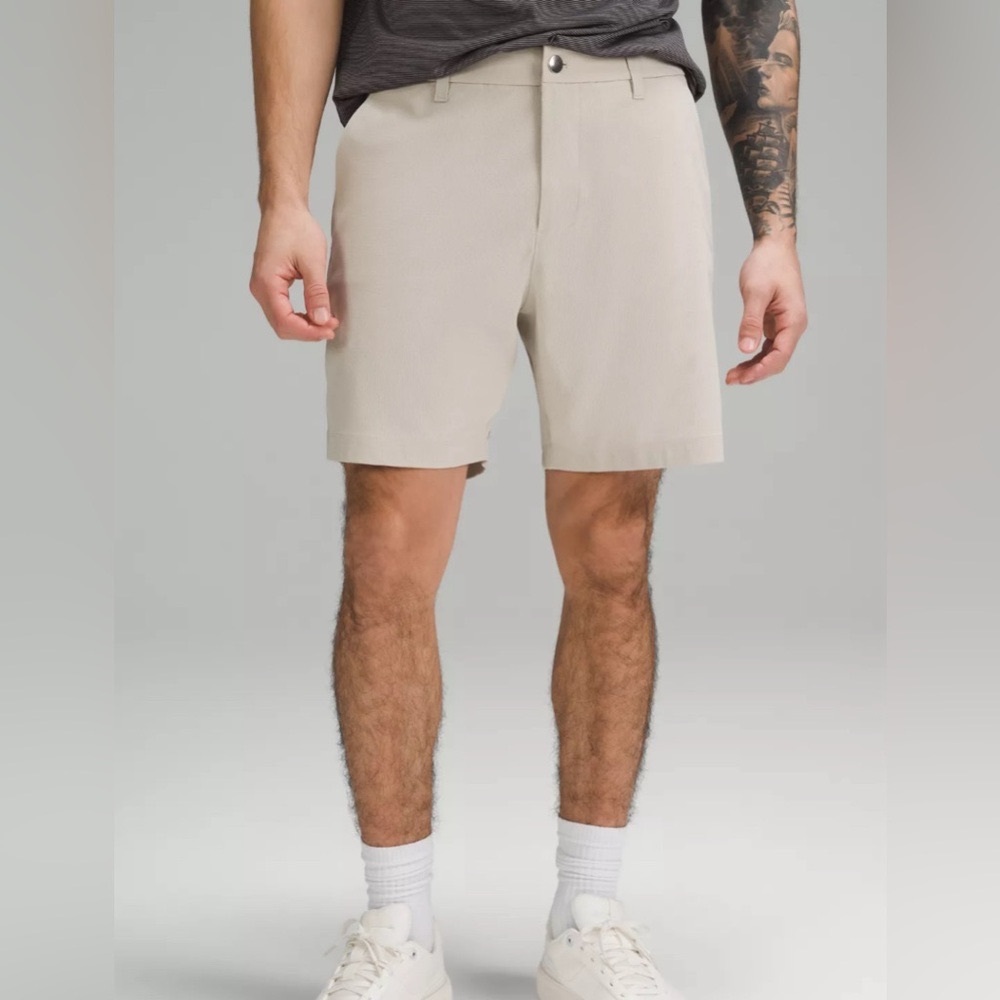 Lululemon ABC Classic Fit 7” Short WovenAir - sz 38 - Mojave Tan. Worn twice.